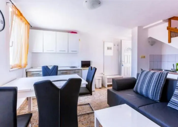 Elisabeth Apartment *