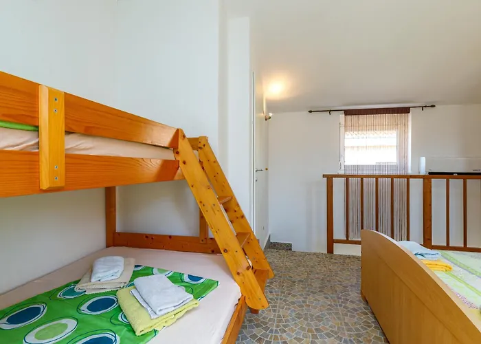 Elisabeth Apartment